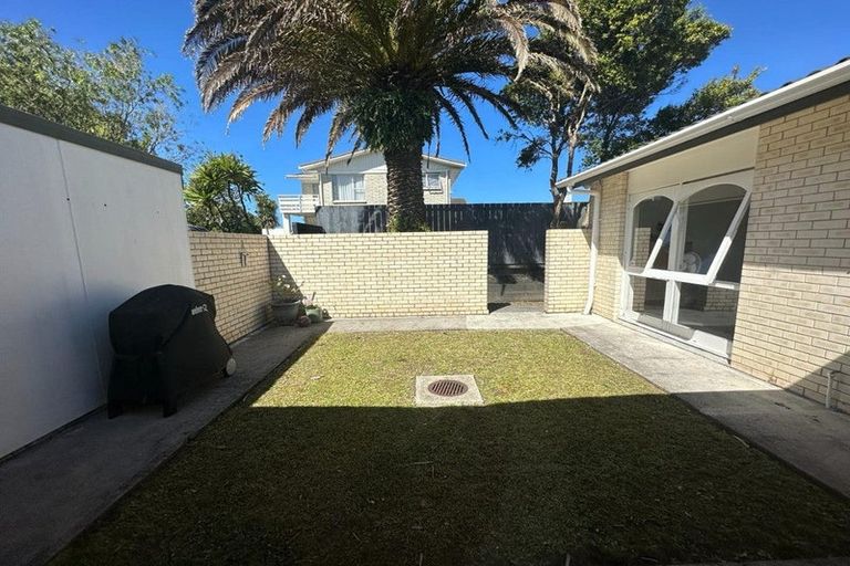 Photo of property in 28 Matuhi Rise, Henderson, Auckland, 0612