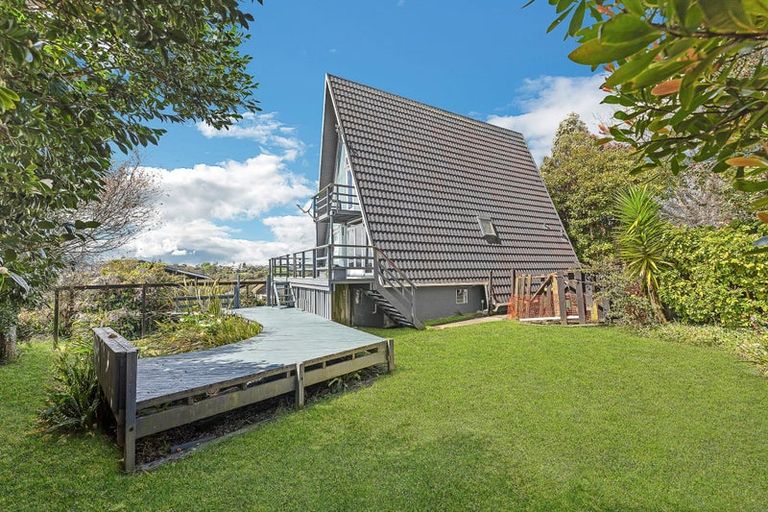 Photo of property in 1 Realm Place, Massey, Auckland, 0614