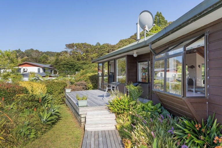 Photo of property in 28 Centennial Drive, Whitianga, 3510