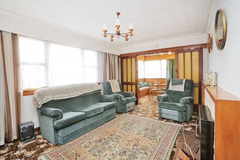 Photo of property in 6 Pine Crescent, Hargest, Invercargill, 9810