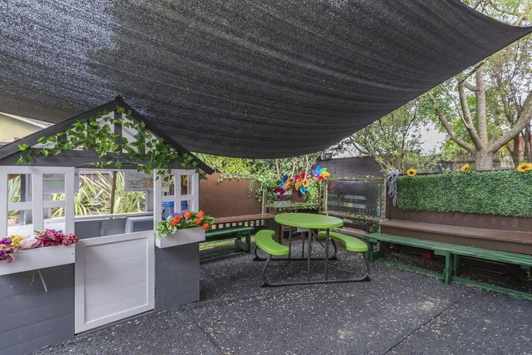 Photo of property in 17 Mack Place, Red Hill, Papakura, 2110