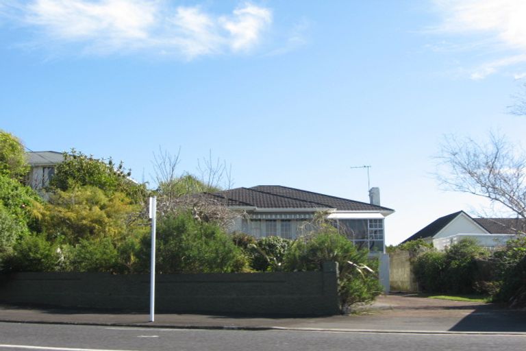 Photo of property in 67 Tarahua Road, Welbourn, New Plymouth, 4310