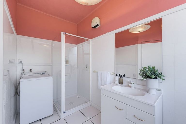 Photo of property in 9 Meadow Street, Lumsden, 9730
