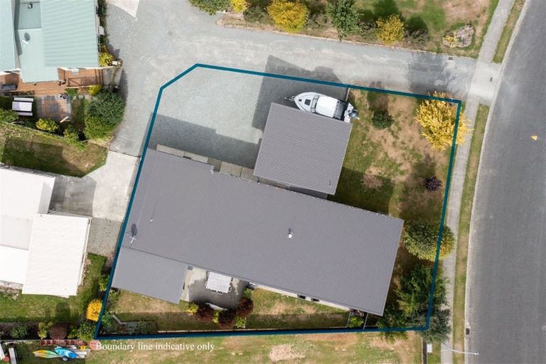 Photo of property in 21 Pop Andrew Drive, Te Anau, 9600