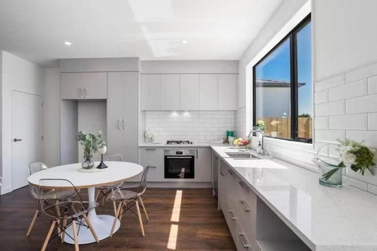 Photo of property in 57 Horokaka Street, Massey, Auckland, 0614