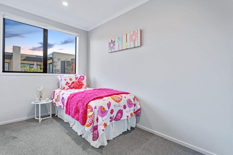 Photo of property in 9 Kerewhenua Crescent, Hobsonville, Auckland, 0616