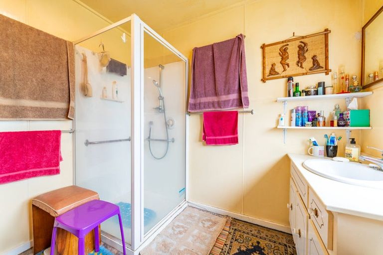 Photo of property in 5 Edward Street, Waimate, 7924