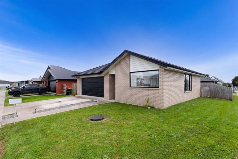 Photo of property in 1 O Ruamano Crescent, Pukekohe, 2120