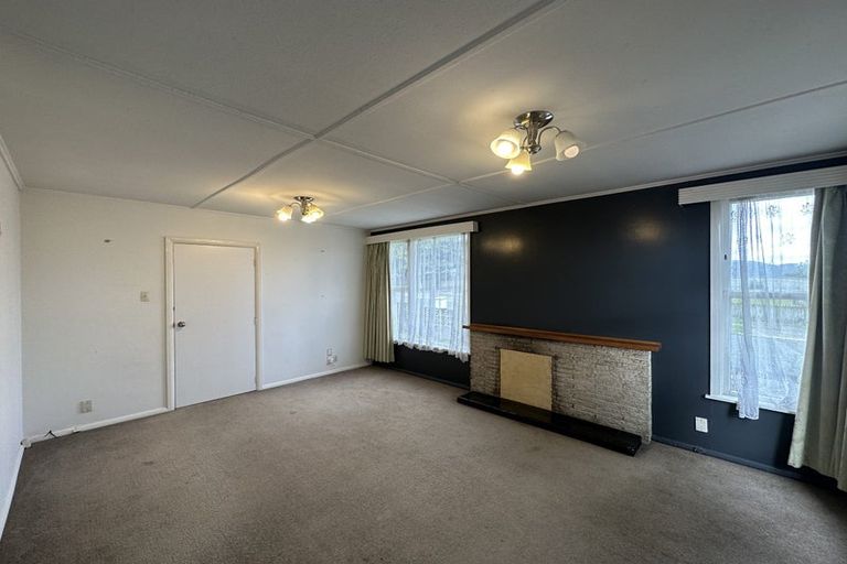 Photo of property in 33 Leicester Street, Cannons Creek, Porirua, 5024