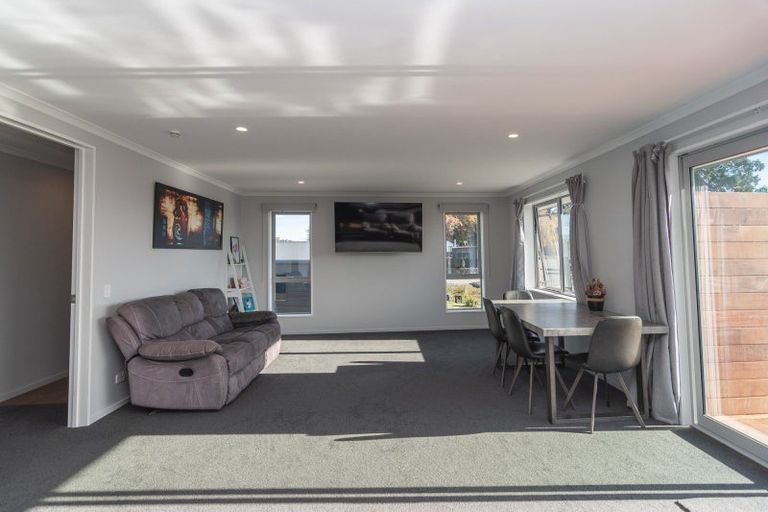 Photo of property in 23 Manse Road, Pleasant Point, 7903