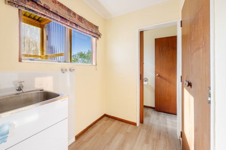 Photo of property in 12 Lake Street, Takapau, 4203