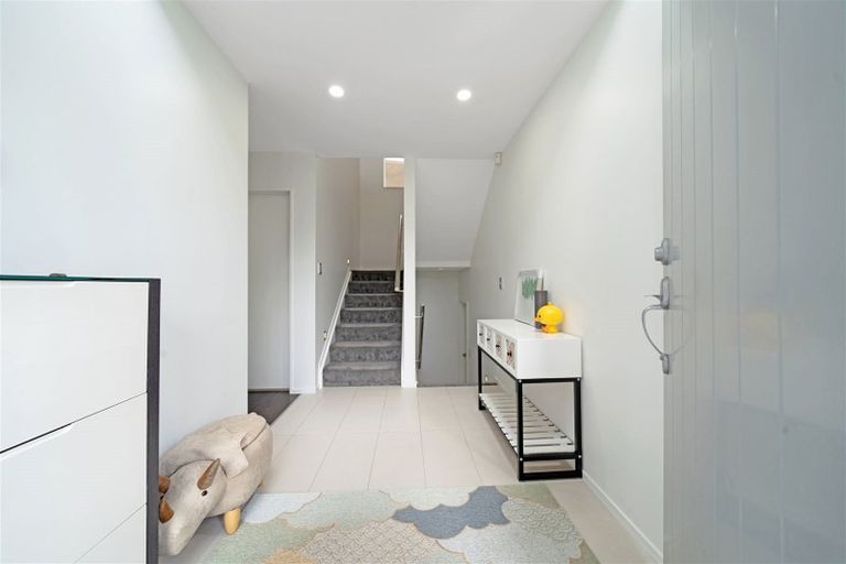 Photo of property in 51 Bayside Drive, Browns Bay, Auckland, 0630