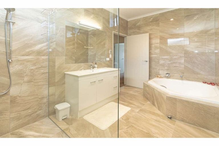 Photo of property in 39 Sarawak Drive, Kerikeri, 0230