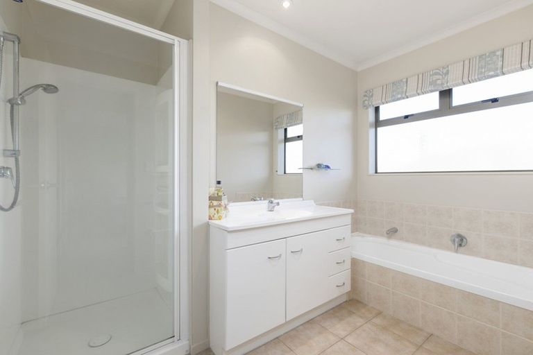 Photo of property in 12 Whitby Place, Welcome Bay, Tauranga, 3112