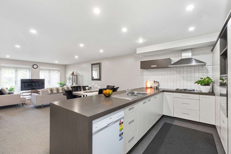 Photo of property in 42 Zabeel Crescent, Takanini, 2112