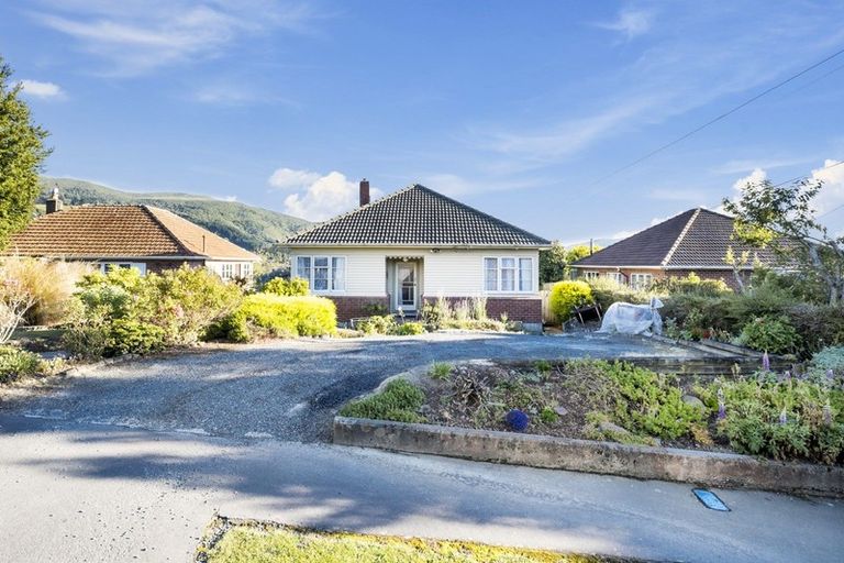Photo of property in 27 Forresbank Avenue, Wakari, Dunedin, 9010