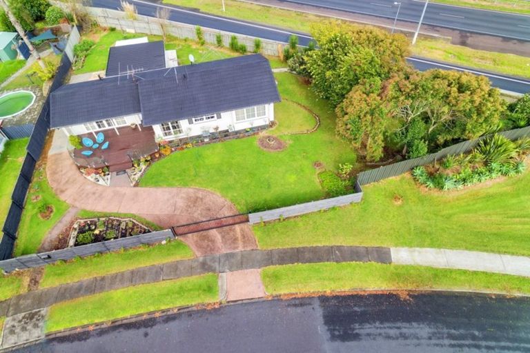 Photo of property in 32 Barnhill Crescent, Pahurehure, Papakura, 2113