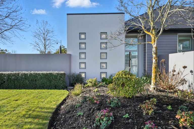 Photo of property in 43 Sycamore Close, Rangiora, 7400