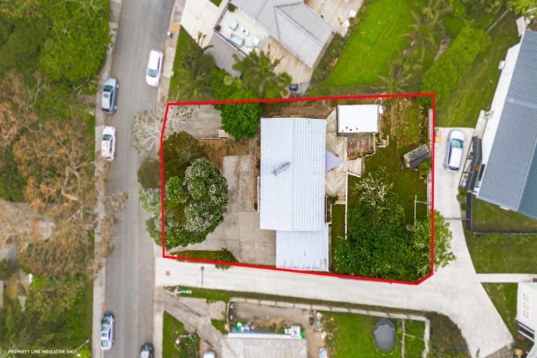 Photo of property in 10 Mcphail Street, Birkdale, Auckland, 0626