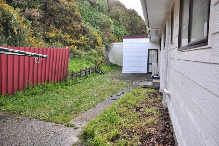 Photo of property in 2/67 Cortina Avenue, Johnsonville, Wellington, 6037