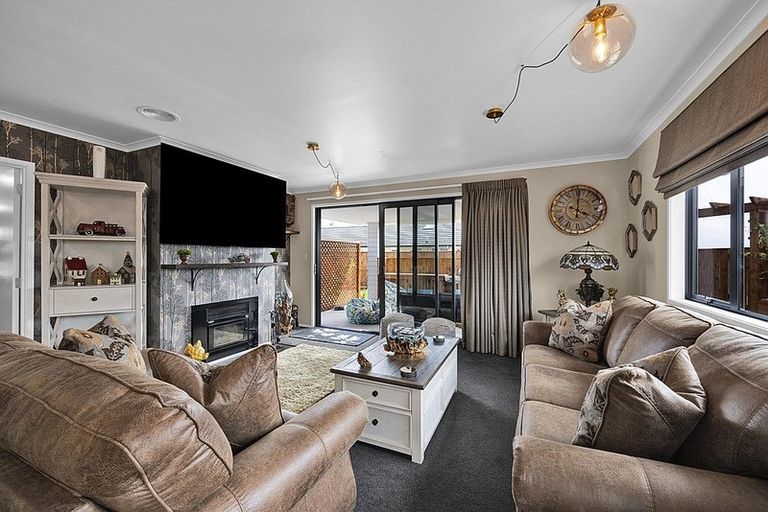 Photo of property in 50 County Drive, Hawera, 4610