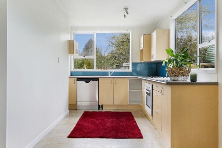 Photo of property in 21 Runuku Grove, Turangi, 3334