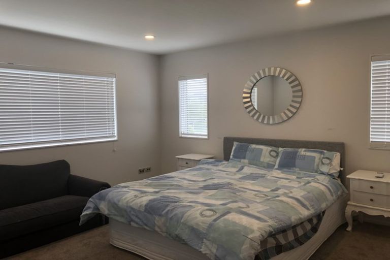 Photo of property in 26 Pikao Place, East Tamaki, Auckland, 2016