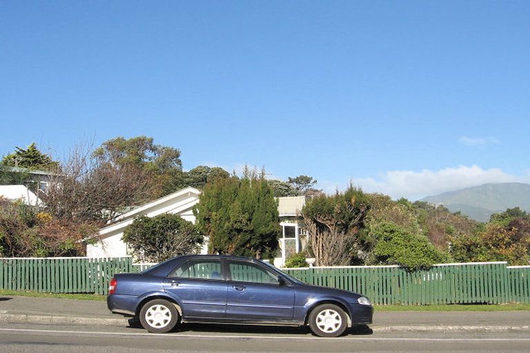 Photo of property in 36 Poplar Avenue, Raumati South, Paraparaumu, 5032