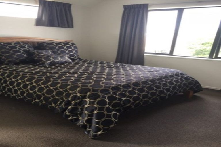 Photo of property in 4/82 Packe Street, Edgeware, Christchurch, 8013