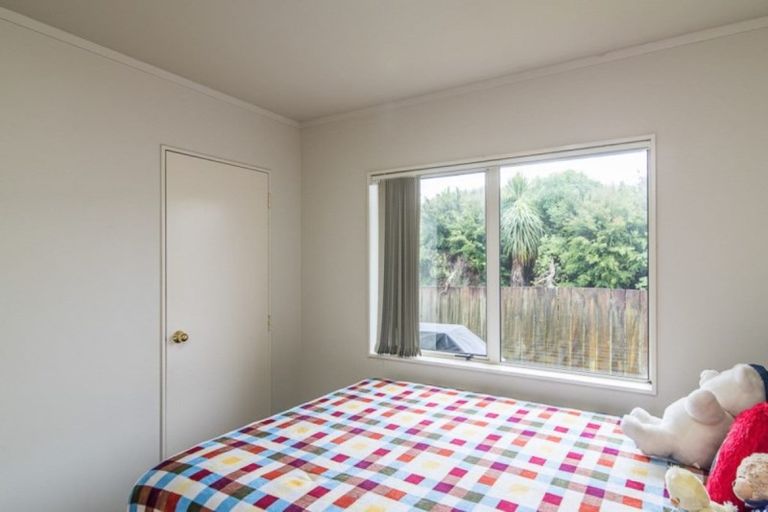 Photo of property in 105 Makarini Street, Paraparaumu, 5032