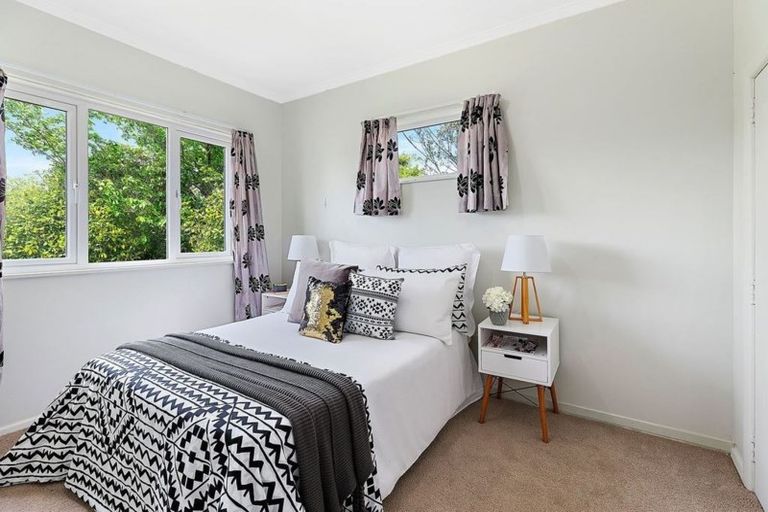 Photo of property in 7 Tainui Terrace, Tawa, Wellington, 5028