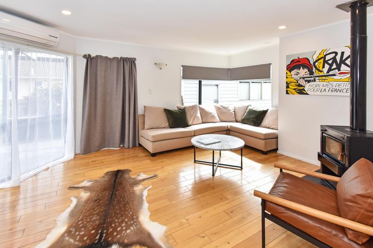 Photo of property in 113 Carnoustie Drive, Wattle Downs, Auckland, 2103