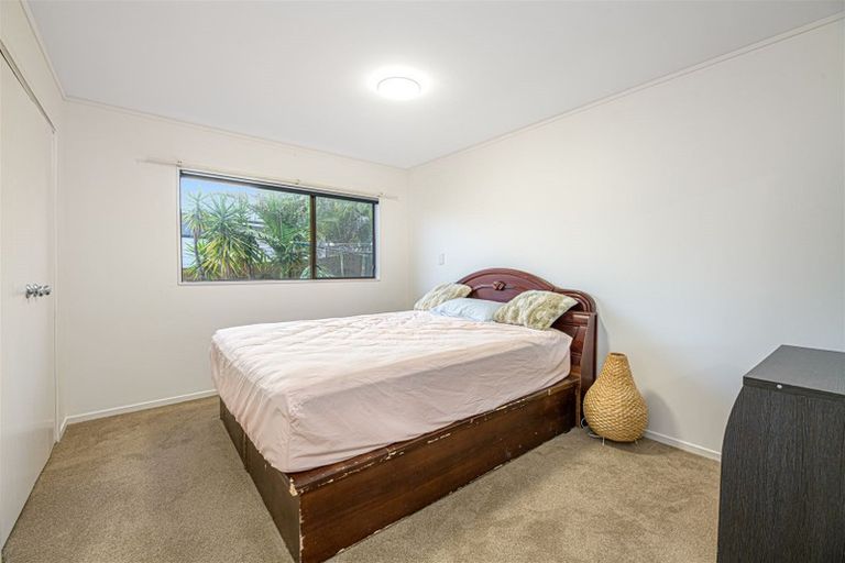 Photo of property in 164 Sturges Road, Henderson, Auckland, 0612