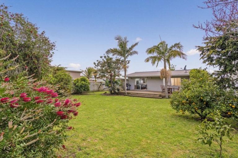 Photo of property in 4 Moewai Park Road, Whitianga, 3510