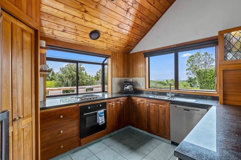 Photo of property in 32 Danbury Drive, Torbay, Auckland, 0630
