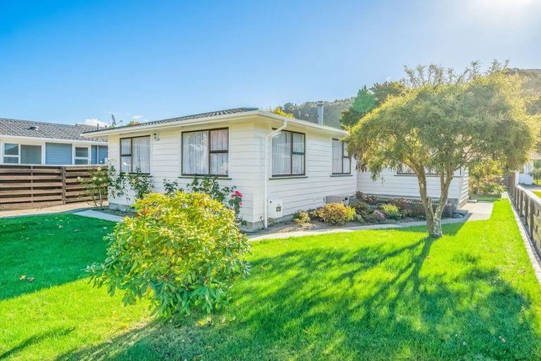 Photo of property in 59 Holdsworth Avenue, Trentham, Upper Hutt, 5018