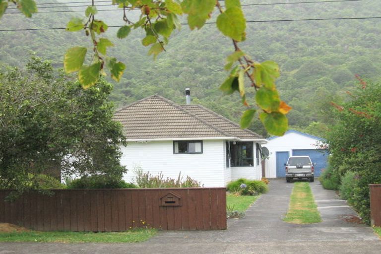 Photo of property in 58 Black Beech Street, Birchville, Upper Hutt, 5018