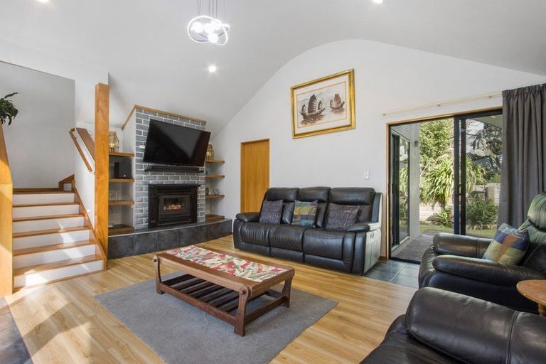 Photo of property in 28 Owen Place, Omokoroa, 3114