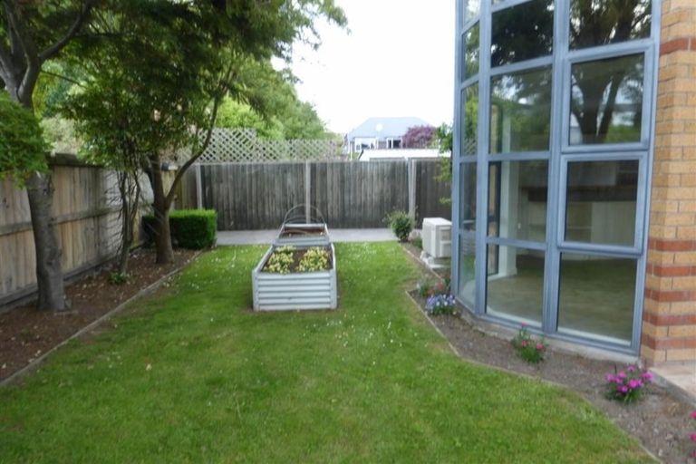 Photo of property in 382a Memorial Avenue, Burnside, Christchurch, 8053