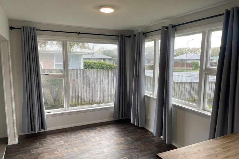 Photo of property in 64 Frensham Crescent, Woolston, Christchurch, 8062