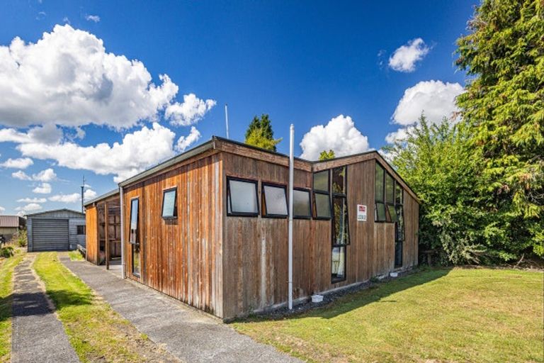 Photo of property in Atisa Lodge, 40 Carroll Street, National Park, Owhango, 3989