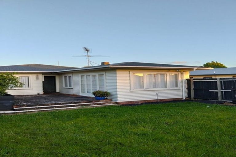 Photo of property in 1/450 Great South Road, Opaheke, Papakura, 2113