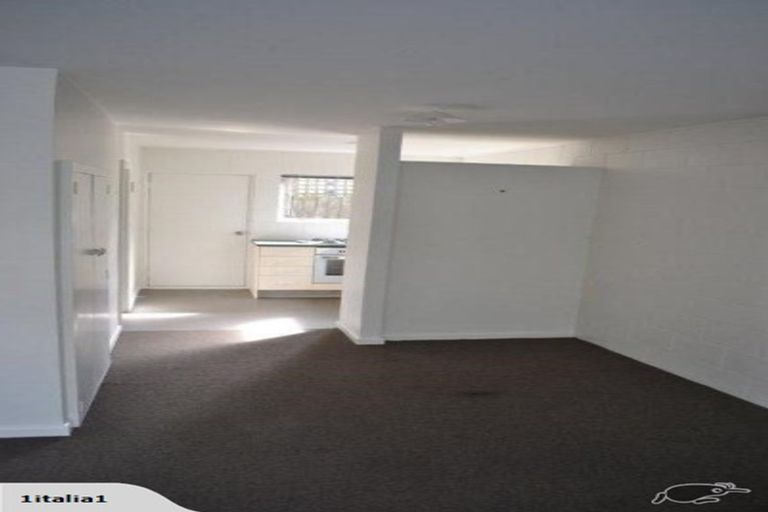 Photo of property in 4/34 Holly Road, St Albans, Christchurch, 8014