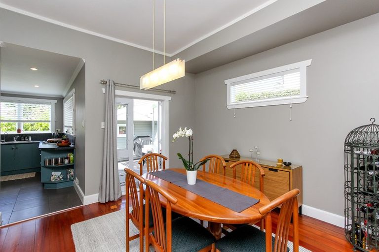 Photo of property in 31 Wallace Place, Westown, New Plymouth, 4310