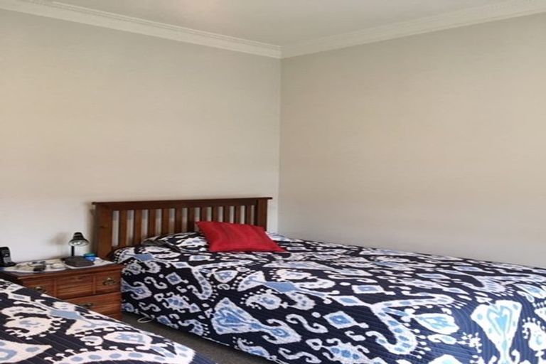 Photo of property in 105 Kaikorai Valley Road, Glenross, Dunedin, 9011