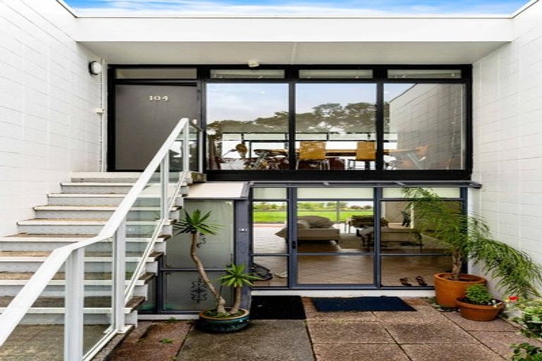 Photo of property in 58/45 Stanley Road, Stanley Point, Auckland, 0624