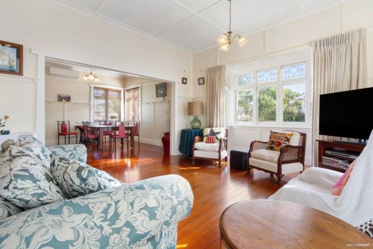 Photo of property in 54 Delta Avenue, New Lynn, Auckland, 0600