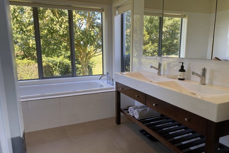 Photo of property in 64 Saint Leger Road, Te Awamutu, 3875