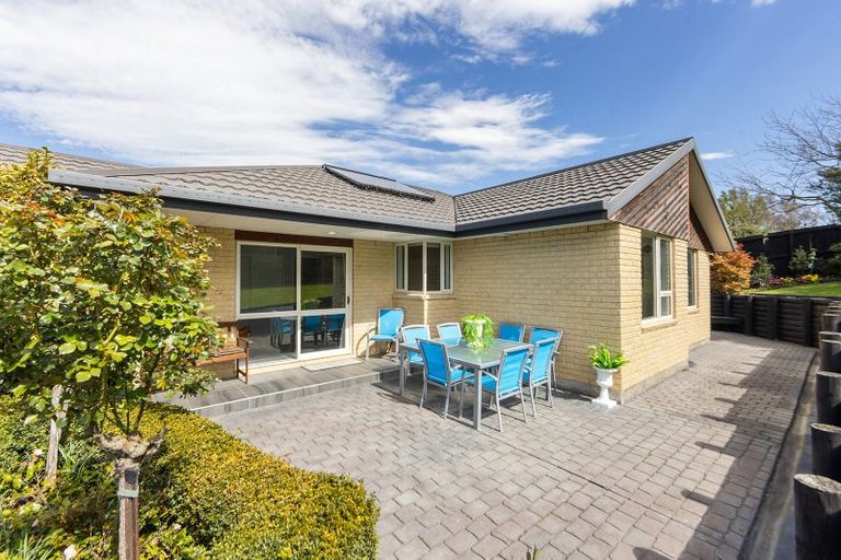 Photo of property in 18 Mcdougal Place, Kaiapoi, 7630