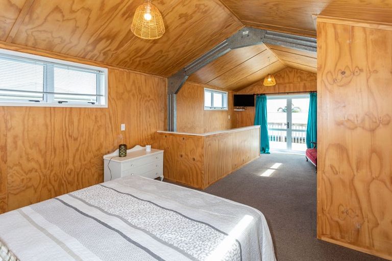 Photo of property in 2 Koromiko Drive, Coromandel, 3506